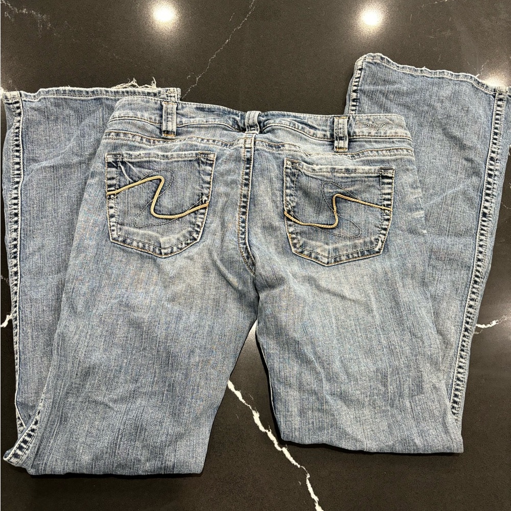 Jeans - Picture 2 of 2